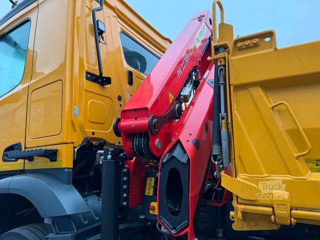 Autokran MERCEDES-BENZ AROCS 1843 4x2 Kipper Kran Palfinger PK12.501