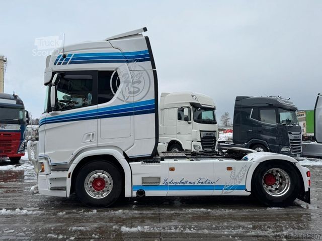 Standard tractor unit SCANIA R 500 * RETARDER * STANDKLIMA * ALCOA * LEDER *