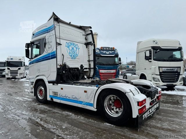 Standard tractor unit SCANIA R 500 * RETARDER * STANDKLIMA * ALCOA * LEDER *