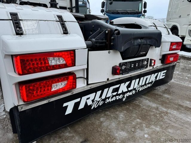 Standard tractor unit SCANIA R 500 * RETARDER * STANDKLIMA * ALCOA * LEDER *