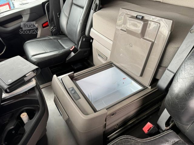 Standard tractor unit SCANIA R 500 * RETARDER * STANDKLIMA * ALCOA * LEDER *