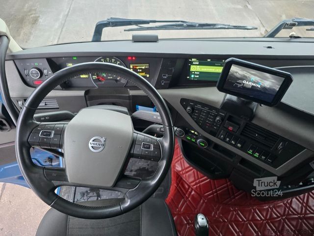 Standardowy ciągnik siodłowy VOLVO FH 500*TOP*ACC * 2X TANK * SPURASS. * STANDKLIMA