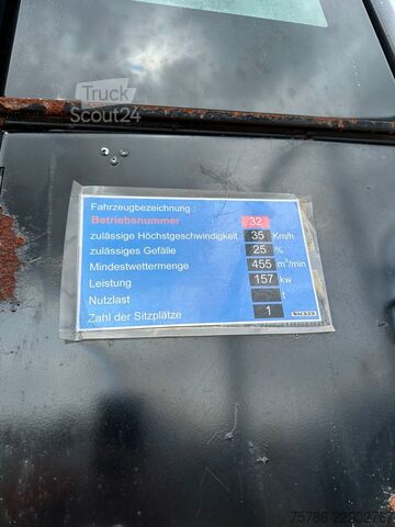 Kolesni nakladalnik CATERPILLAR Radlader 962H/ AC/ 9.300 Bh/ Scheckheft CAT