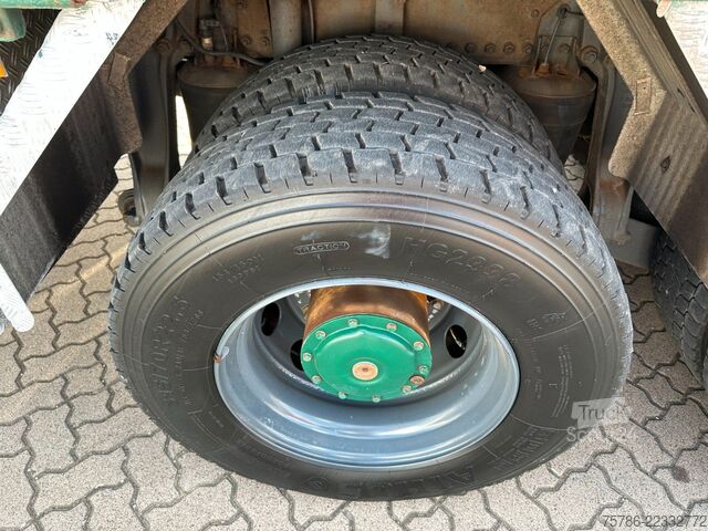 Kravas automašīnai uzstādīts celtnis MERCEDES-BENZ Actros 3251 L/ V8/ Fassi F 660 AXP.25/ 16m=3.1t