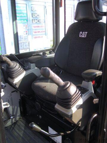 Rupsgraver Caterpillar 305 E2 ** 3 Löffel **