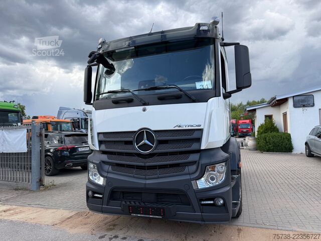 Camião de materiais perigosos MERCEDES-BENZ Actros 1853 LS/Retarder/Hydraulik/ADR GEFAHRGUT