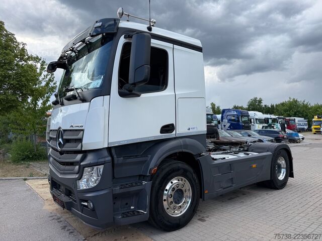 Camião de materiais perigosos MERCEDES-BENZ Actros 1853 LS/Retarder/Hydraulik/ADR GEFAHRGUT