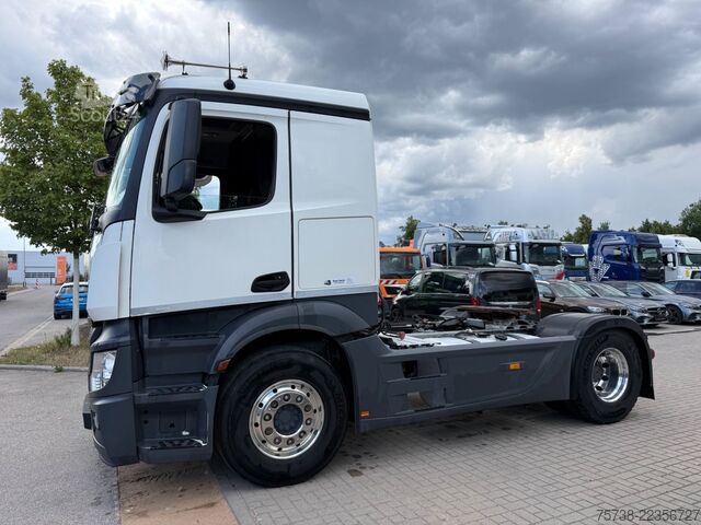 Camião de materiais perigosos MERCEDES-BENZ Actros 1853 LS/Retarder/Hydraulik/ADR GEFAHRGUT