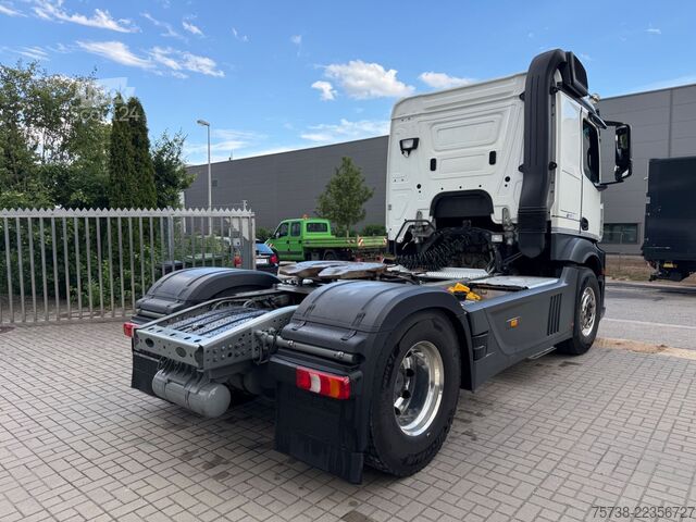 Camião de materiais perigosos MERCEDES-BENZ Actros 1853 LS/Retarder/Hydraulik/ADR GEFAHRGUT