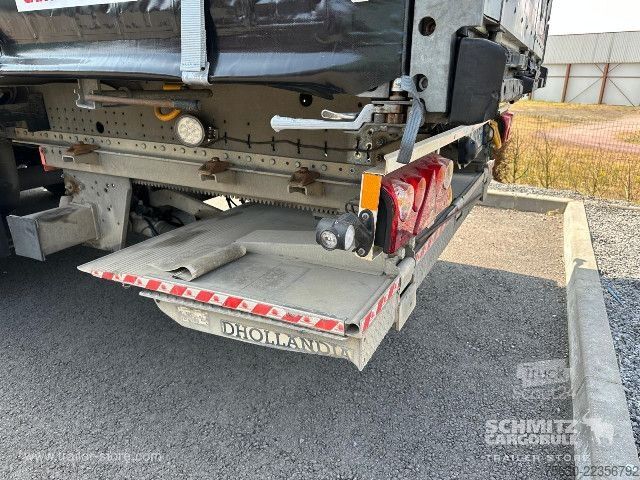 Brandalı açık yarı römork Schmitz Cargobull Semitrailer Curtainsider Standard Hayon