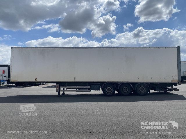 Skříňový návěs Fruehauf Semitrailer Dryfreight Standard