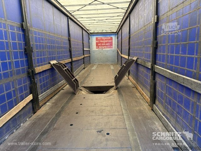 Open oplegger met zeil Kögel Curtainsider Standard