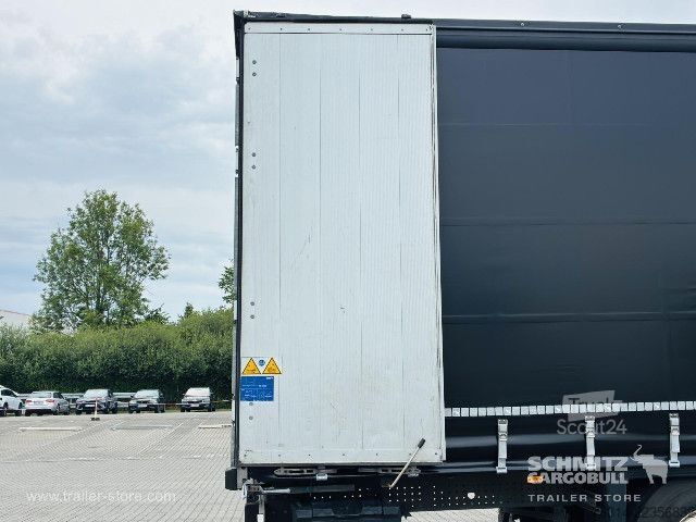 Открытый полуприцеп с тентом Schmitz Cargobull Curtainsider Standard Getränke