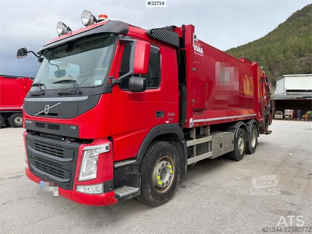  Volvo FM370 6x2 pusher with 2 chamber refuse truck with