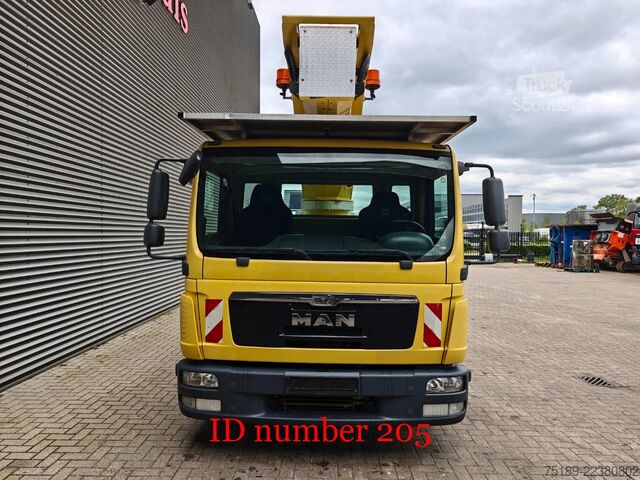  MAN TGL 8.220 4x2 Palfinger P300KS