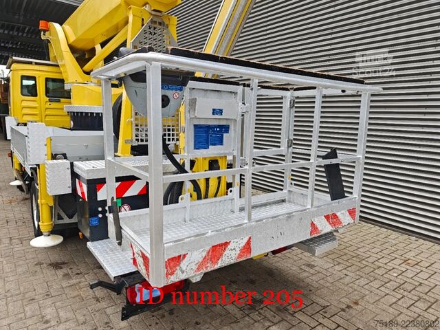 MAN TGL 8.220 4x2 Palfinger P300KS
