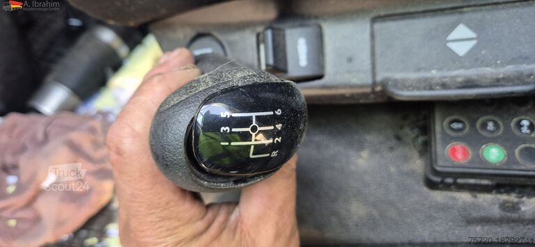 Fourgon isotherme frigorifique MAN TGL 8.160 4x2 Brotkoffer mit Kühlfach nicht fahrbereit ! nicht rollfähig