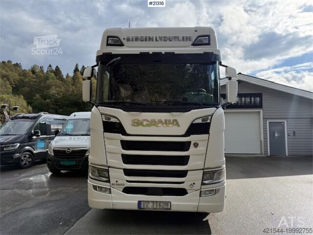 Box body Scania R520 w/ refrigerator/freezer unit in unknown condi