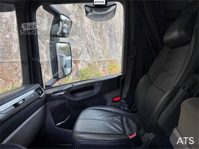 Box body Scania R520 w/ refrigerator/freezer unit in unknown condi