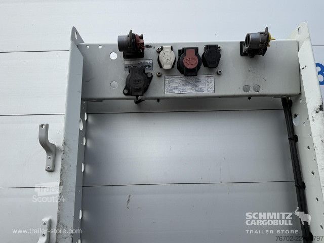 Öppen semitrailer med kapell Schmitz Cargobull Curtainsider Standard