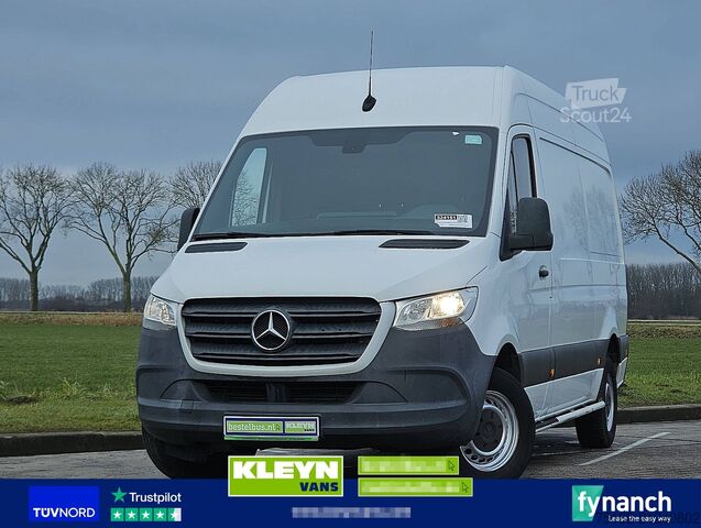 High-roof van MERCEDES-BENZ SPRINTER 311 L2H2 Mbux RWD!