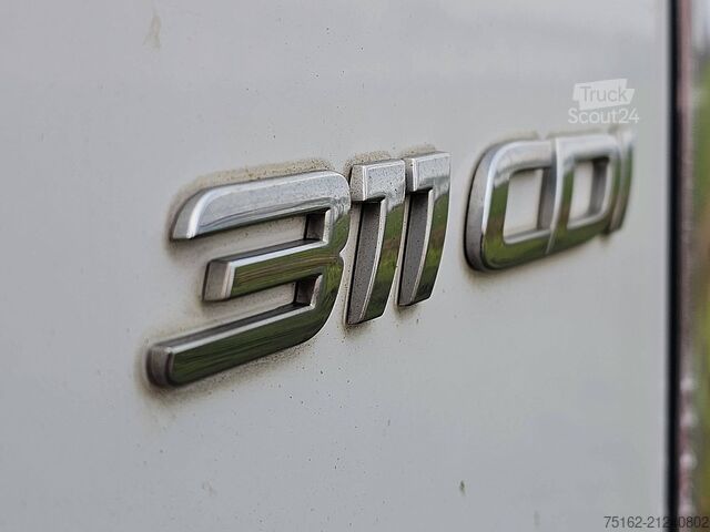 High-roof van MERCEDES-BENZ SPRINTER 311 L2H2 Mbux RWD!