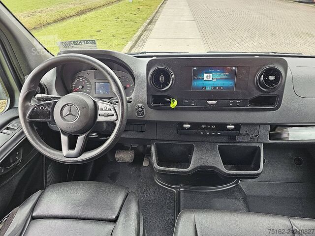 Suitcase MERCEDES-BENZ SPRINTER 319 V6 AUT. KLEP AIRCO