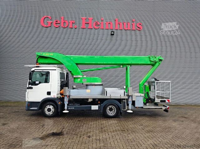 Emelőplatform MAN TGL 8.150 4x2 Palfinger P300 KS