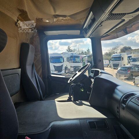 žerjav na tovornjaku SCANIA P270 DB4X2