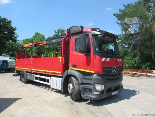 Grua montada em camião MERCEDES-BENZ Antos 1830 L Pritsche Heckkran Funk