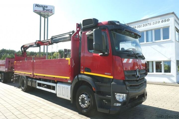 Grua montada em camião MERCEDES-BENZ Antos 1830 L Pritsche Heckkran Funk