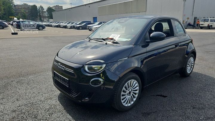 Bestelwagen FIAT 500 e Red Paket Komfort