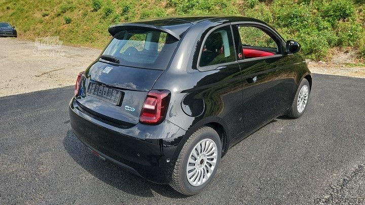 Bestelwagen FIAT 500 e Red Paket Komfort