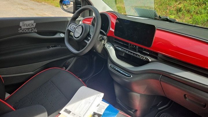 Bestelwagen FIAT 500 e Red Paket Komfort