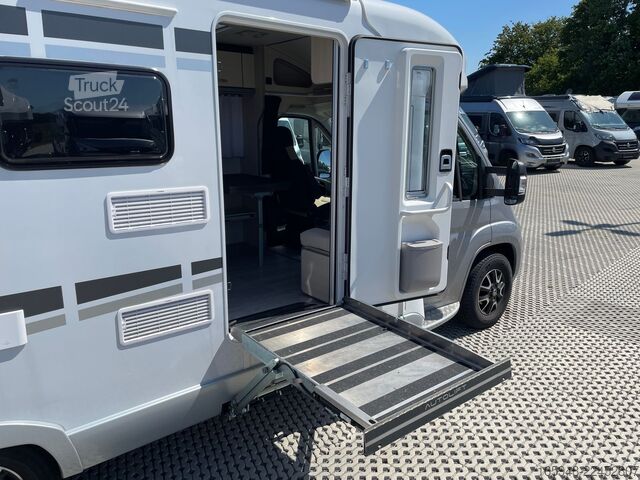 Puoliksi integroitu matkailuauto ACROSS AERO 651 CPH | *Rollstuhlgerecht mit hydr. Lift*