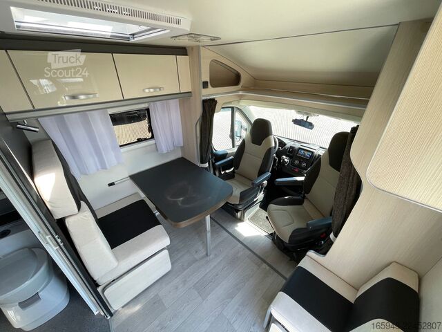 Puoliksi integroitu matkailuauto ACROSS AERO 651 CPH | *Rollstuhlgerecht mit hydr. Lift*