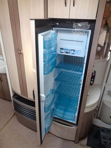 Caravan HOBBY de luxe 560 CFe *Mover*Vorzelt*Ultraheat*