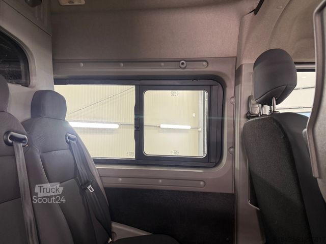 Duba panelată RENAULT MASTER L2H2 7 seats + ahk+ new service + camera