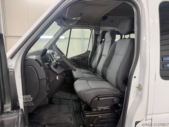 Duba panelată RENAULT MASTER L2H2 7 seats + ahk+ new service + camera