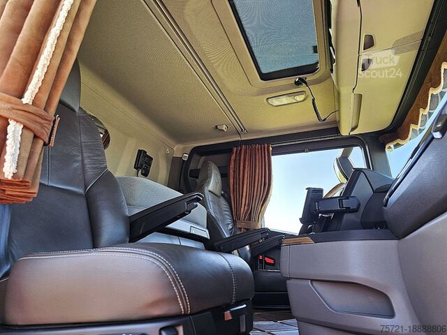 Estándar-SZM SCANIA R450 6X2*4NB RET. LEATHER