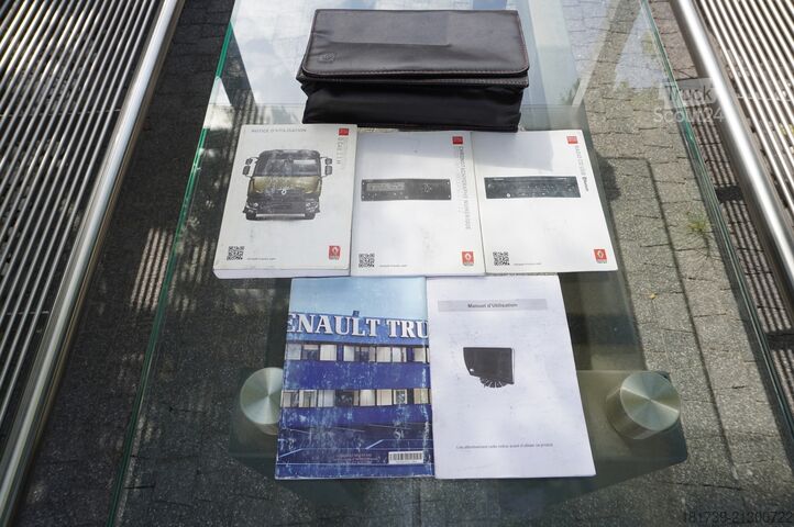 Kontener Renault D12 Euro 6 / 18 pallets / Tail lift/ 2017