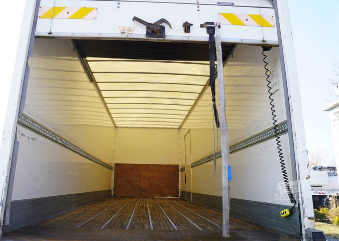 Container DAF DAF LF 280 E6 / 99 tho. km / Container