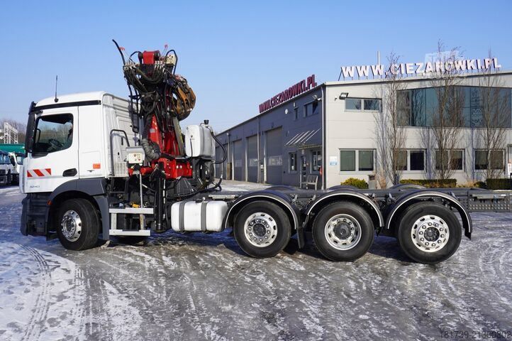 HDS Mercedes-Benz Antos 3240 8×2 / Typhoon L170Z3 crane