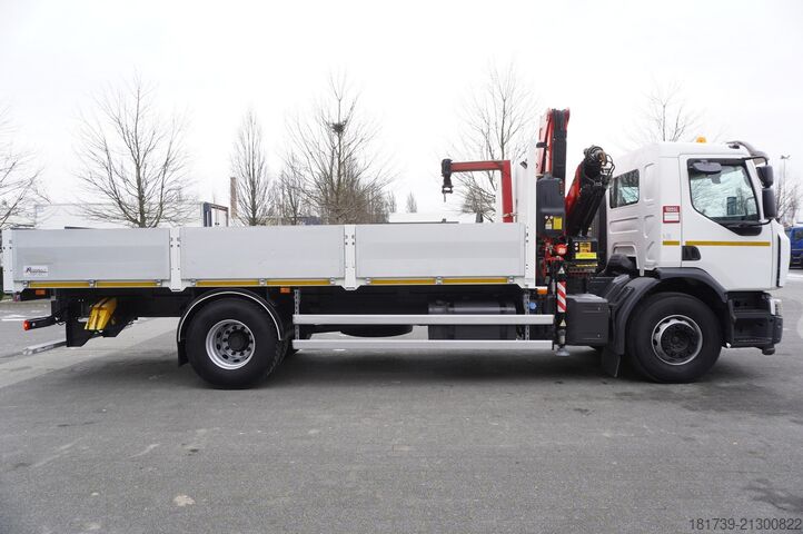 Platforma z żurawiem Renault C280 DTI 8 / FASSI crane 5.6T / 560 mth