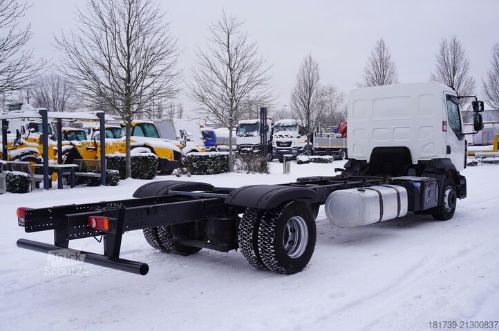 Rama do zabudowy Renault D16 E6 4x2 / Chassis 735 cm