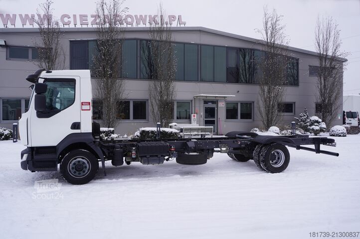 Rama do zabudowy Renault D16 E6 4x2 / Chassis 735 cm