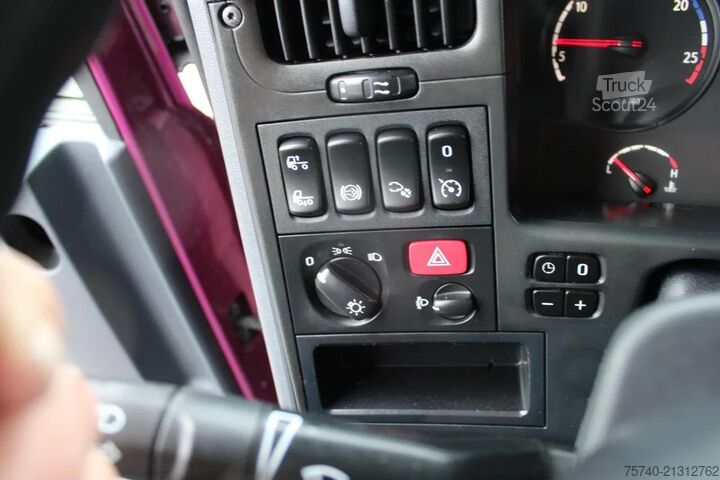 Transport chłodniczy/mrożony Scania P230 + CARRIER + euro 5