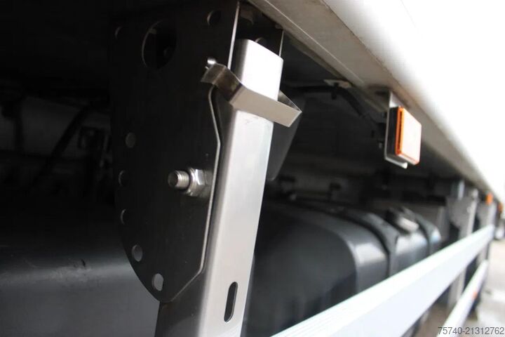 Transport chłodniczy/mrożony Scania P230 + CARRIER + euro 5