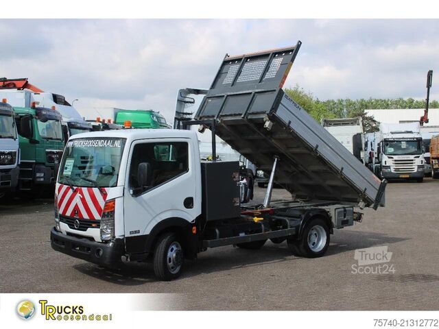 Volquete Nissan 45.13 + EURO 4 + C patent + tipper + MANUAL