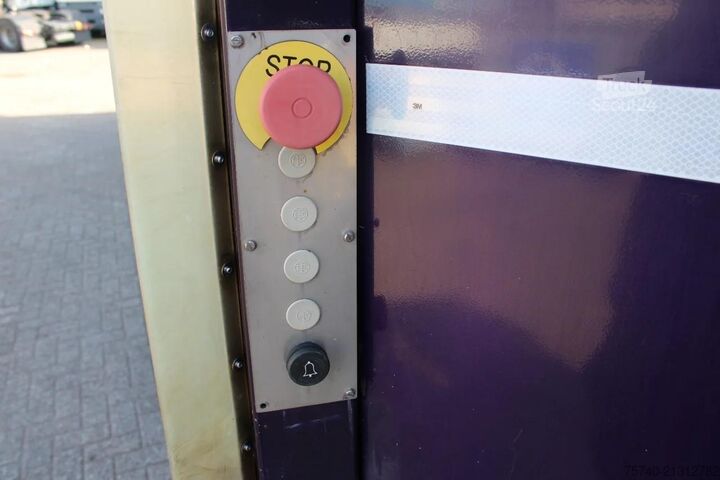 Çöp toplama aracı DAF CF 75 .250 + euro 5 + 6X2